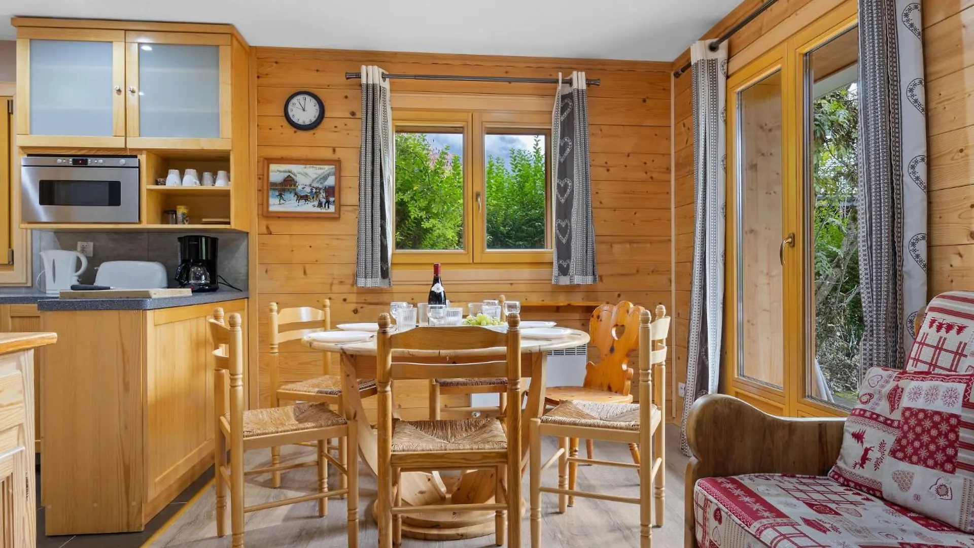 Apartment Le Petit Savoyard - Chl405 By Interhome Chatel France